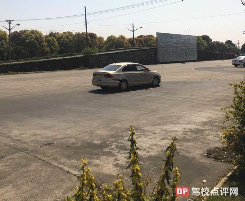金城利驾校