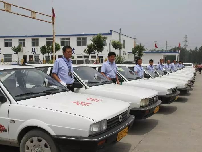 教练车